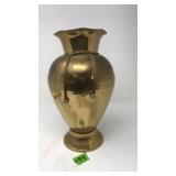 VNTG. HAMMERED BRASS VASE WITH BRAIDED ROPE