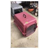 PETMATE ANIMAL CRATE, MEDIUM SIZE