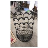 WALL MOUNT METAL PLANT BASKET