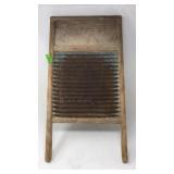 WOOD AND METAL WASHBOARD