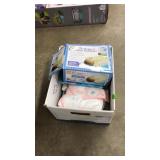 BOX OF BABY ACCESSORIES: TOWELS, BACK SLEEPER, ETC
