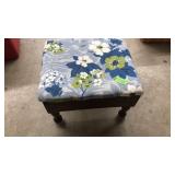 WOOD UPHOLSTERED FOOT STOOL