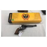 RUGER NEW MOD. SINGLE SIX .22 CALIBER REVOLVER