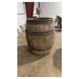 LRG ANTIQUE WOOD BARRELL