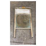 ANTIQUE WASH BOARD