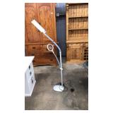 OTTOLITE ADJUSTABLE FLOOR LIGHT & MAGNIFIER