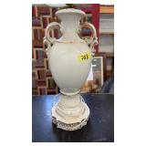 EWER STYLE TABLE LAMP