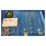 TRAY OF ASST COSTUME JEWELRY
