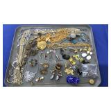 TRAY OF ASST COSTUME JEWELRY