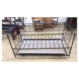 IRON DAYBED W/ TRUNDLE