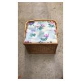 LIDDED UPHOLSTERED & WOVEN SEWING BOX