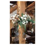 WALL HANGING FAUX PLANT DISPLAY