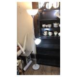 2 LIGHT METAL FLOOR LAMP