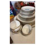 26PC NORITAKE NIPPON 'THE MIKADO' DISHES