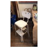 ANTIQUE KITCHEN STEP STOOL