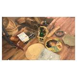 2 FLATS OF ASST DECOR