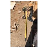 PAINT ROLLER ON POLE & GARDEN SHOVEL