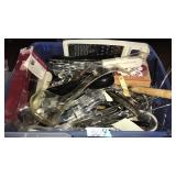 BOX OF ASST KITCHEN UTENSILS