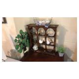 MAHOGANY DISPLAY SHELF & CONTENTS