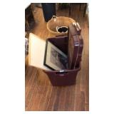 MATADOR FRAMED PICTURE & ASST ART