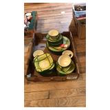 GINGHAM HANDPAINTED WERNONWARE DISH SET