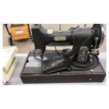 ANTQ. WHITE ROTARY SEWING MACHINNE, E-6354