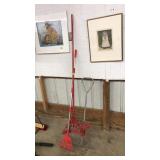 2 RAKES AND BULB PLANTER