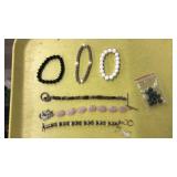 TRAY OF ASST BRACELETS & BEADS