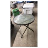 SMALL 20' ROUND PATIO TABLE