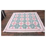 VINTAGE LOG CABIN PATTERN QUILT