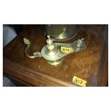 VINTAGE BRASS ALADDIN LAMP