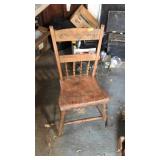 WOOD PAINTED YOUTH CHAIR