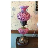 FENTON CRANBERRY DAISY TABLE LAMP