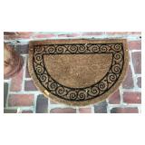 HALF-ROUND OUTDOOR DOORMAT