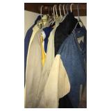 ASST OUTDOOR JACKETS SIZE SMALL & MEDIUM