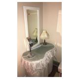 VANITY W/ MIRROR