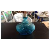 VNTG. VICTRYLITE BLUE DECANTER