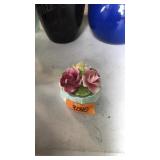 STAFFORDSHIRE ENGLISH PORCELAIN FLORAL BOUQUET
