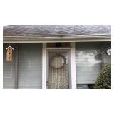 BRANCH DOOR WREATH & 2 BIRD FEEDERS