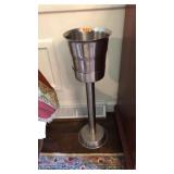 CHAMPAGNE BUCKET ON STAND