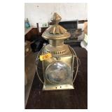VNTG. BRASS SHIP LANTERN