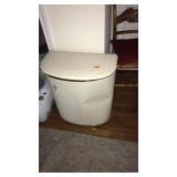 ANTIQUE LAUNDRY BASKET