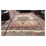 LARGE ORNATE WOOL AREA RUG