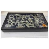 TRAY OF VINTAGE RHINESTONE JEWELRY
