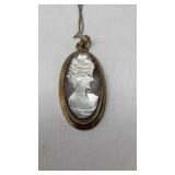 VINTAGE CAMEO NECKLACE