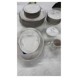 FRANCISCAN PORCELAIN SET