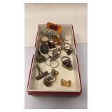 COLLECTION OF LADIES RINGS