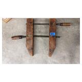 ADJUSTABLE WOOD CLAMP