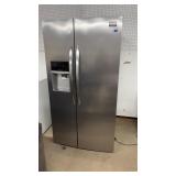 FRIGIDAIRE GALLERY FRIDGE/FREEZER