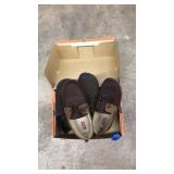 2 PAIRS OF MENS SLIPPERS
